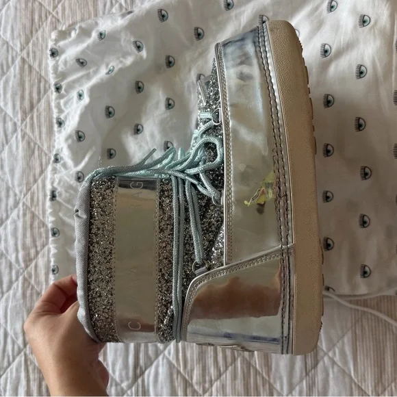Chiara Ferragni Glittery Silver Moon Boots - Picture 3 of 6